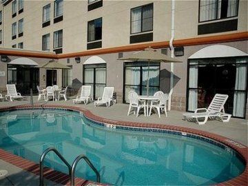 Hotel Express & Charlotte-concord-i-85 By Ihg 2*