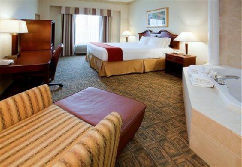 Express & Charlotte-concord-i-85 By Ihg 2* Concord