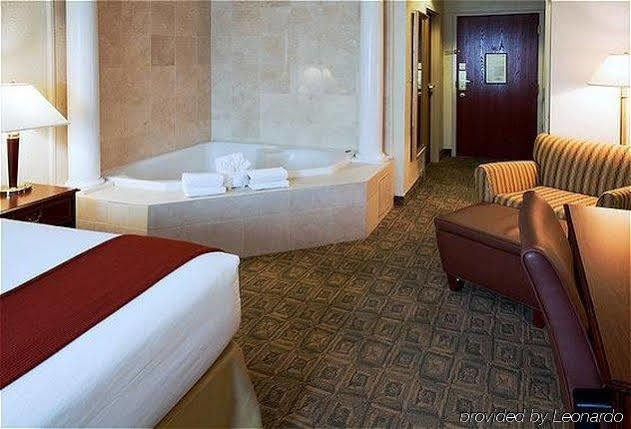 Express & Charlotte-concord-i-85 By Ihg Concord