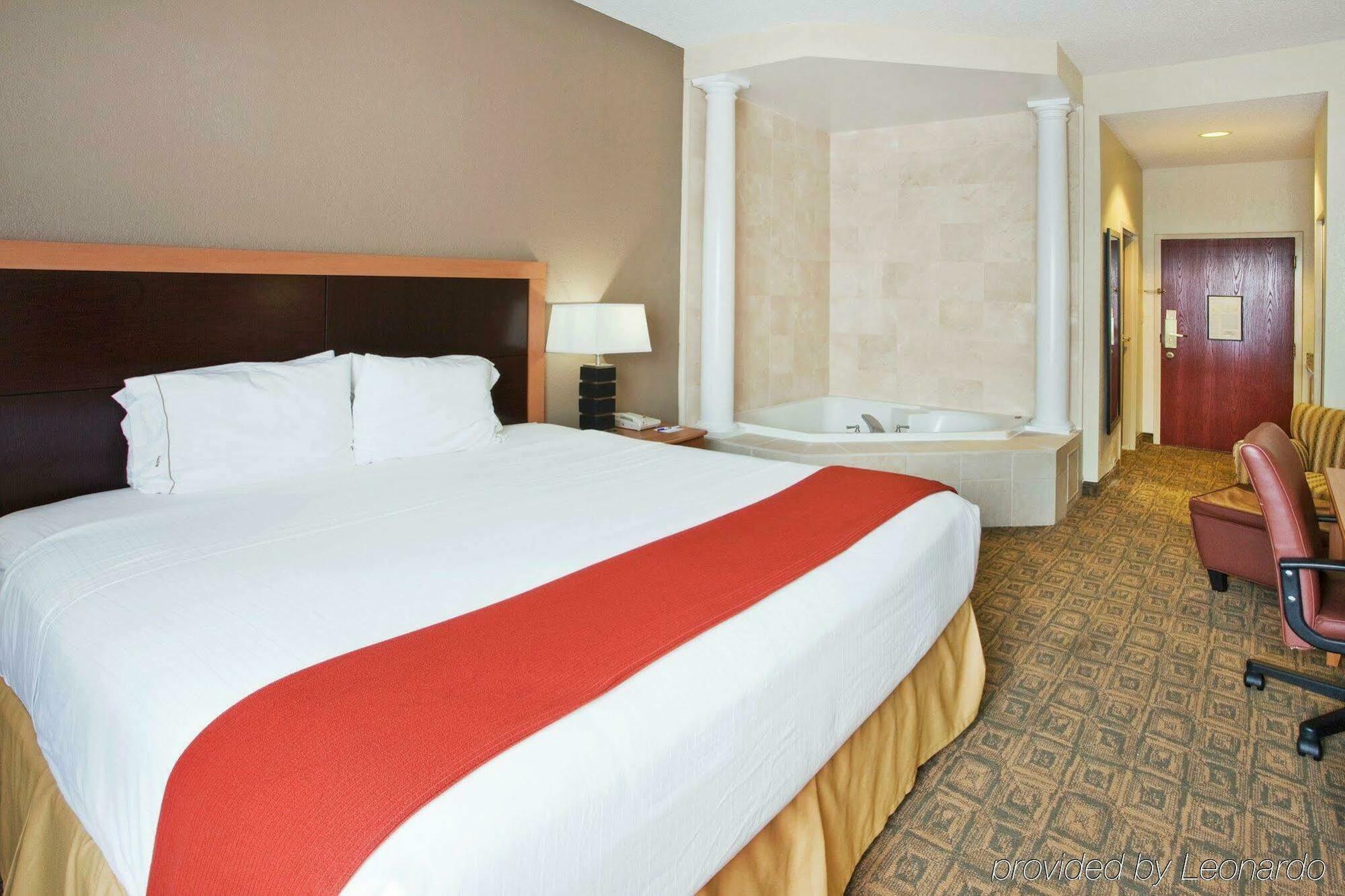 Hotel Holiday Express & Charlotte-concord-i-85 By Ihg Concord