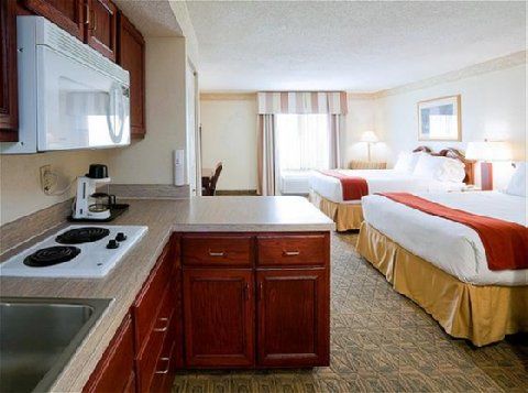 Holiday Express & Charlotte-concord-i-85 By Ihg Hotel 2*